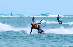 Ninh Thuận - Điểm đến lý tưởng của lướt ván diều