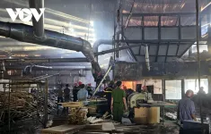 Bình Định: Khống chế đám cháy lớn tại công ty sản xuất sản phẩm gỗ