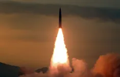 Triều Tiên tiếp tục phóng 2 tên lửa đạn đạo ra biển