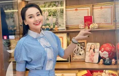 Bảo Thanh khoe tủ giải thưởng, Hoa hậu Khánh Vân đính hôn