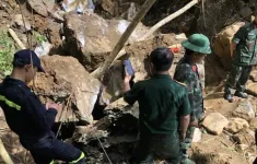 Vụ sập hang động tại Bắc Kạn: Đưa thi thể nạn nhân mắc kẹt trong hang ra ngoài
