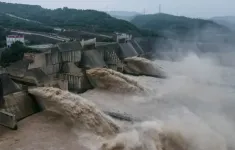 Vỡ đập gây ngập lụt nghiêm trọng ở miền Trung Trung Quốc