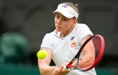 Elena Rybakina giành quyền vào tứ kết đơn nữ Wimbledon