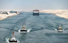 Doanh thu của kênh đào Suez giảm do căng thẳng Biển Đỏ