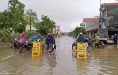 Nhiều tuyến đường tại Bắc Giang ngập úng, một số khu vực bị cô lập