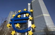 ECB tiếp tục hạ lãi suất