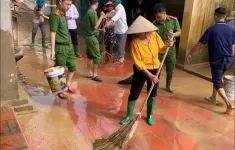 Phú Thọ: Dọn dẹp vệ sinh sau lũ, sớm ổn định lại cuộc sống