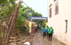 Phú Thọ: Huy động hàng trăm thanh niên tình nguyện làm sạch môi trường sau lũ lụt