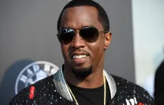 Ông trùm hip hop Sean "Diddy" Combs được đưa vào diện theo dõi tự tử