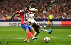 Real Madrid đánh rơi chiến thắng trước Atletico Madrid