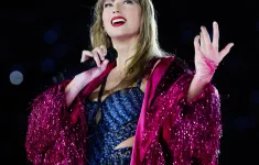 Taylor Swift - Nữ nghệ sĩ giàu nhất thế giới