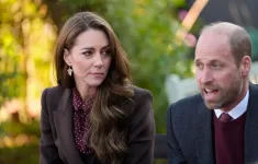 Công nương Kate Middleton lần đầu xuất hiện trước công chúng hậu hoá trị