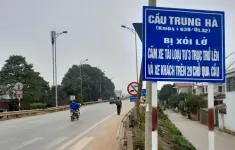 Cấm một số phương tiện lưu thông qua cầu Trung Hà