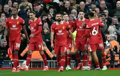 Liverpool giành chiến thắng trước Chelsea trên sân nhà