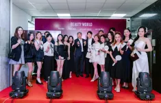 Gala vinh danh - Beauty World tri ân và đồng hành cung top 12 đại lý mỹ phầm