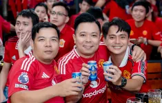 Tiger - Bia chính thức của Câu lạc bộ Bóng đá Manchester United