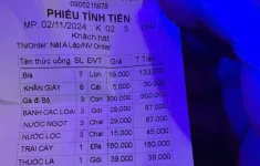 Kiểm tra quán karaoke, bất ngờ phát hiện ''đặc sản gà đi bộ”