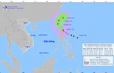 Bão Usagi giật cấp 16, áp sát Biển Đông