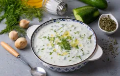 “Gã khổng lồ” siêu thị Tesco thu hồi nước chấm Tzatziki Dip do nhiễm khuẩn Salmonella