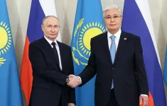 Tổng thống Nga Putin thăm Kazakhstan, hội đàm với Tổng thống nước chủ nhà