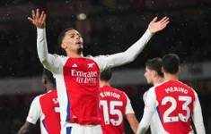 Arsenal buộc Amorim nhận thua trận đầu tiên