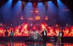 VIDEO Imagine Dragons mang hit tỷ view Believer lên sân khấu lễ trao giải VinFuture 2024