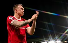 Phil Jones tiết lộ: Câu hỏi duy nhất từ Sir Alex khiến tôi từ chối Arsenal và Chelsea