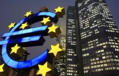 ECB tiếp tục hạ lãi suất