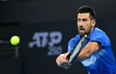 Novak Djokovic vào tứ kết Brisbane International