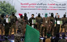 Israel, Hamas thực hiện đợt trao đổi con tin lớn nhất