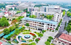 Bộ GDĐT tiếp nhận 17 trường đại học, cao đẳng, doanh nghiệp từ Bộ LĐTBXH