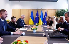 EU họp thượng đỉnh đặc biệt về tái vũ trang châu Âu và vấn đề Ukraine