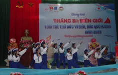 Vùng 4 Hải quân đồng hành cùng quân nhân, ngư dân và con ngư dân có hoàn cảnh khó khăn