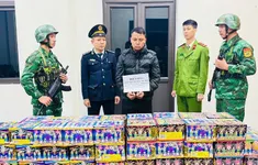 Bắt giữ đối tượng vận chuyển trái phép 84kg pháo nổ từ Lào về Việt Nam tiêu thụ