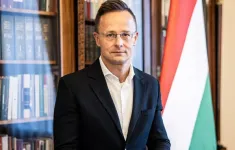 Bộ trưởng Ngoại giao và Kinh tế đối ngoại Hungary sẽ thăm chính thức Việt Nam