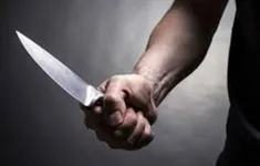 Tạm giữ hình sự đối tượng chém người ở bến phà Trà Ôn