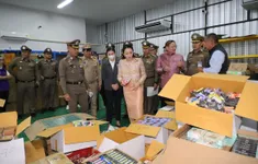 Thái Lan thu giữ thuốc lá điện tử quy mô lớn