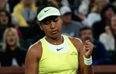 Naomi Osaka ngược dòng vào vòng 2 Miami mở rộng