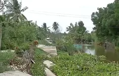 Nhiều tuyến đường vẫn bị chia cắt sau 1 năm sụt lún