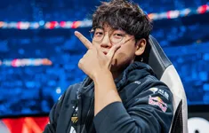 T1 gây bão: "Cướp" suất đánh chính của tân binh Smash để đưa Gumayusi trở lại!