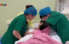 Kỳ tích và điều kỳ diệu của tình mẫu tử