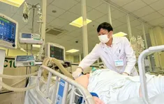 Người phụ nữ nặng hơn 100kg nguy kịch sau uống rượu