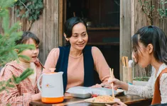 NSƯT Hạnh Thuý ngất xỉu trong cảnh mưa lạnh 14 độ ở Đà Lạt