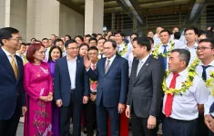 Chủ tịch Quốc hội: Công nhân ngành dầu khí phát huy truyền thống ''người đi tìm lửa''