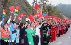 Gìn giữ đường biên giới Việt - Trung hòa bình, hữu nghị, hợp tác cùng phát triển