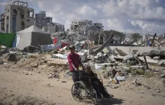 Tình cảnh nguy kịch của những bệnh nhân suy thận Palestine trong chiến sự