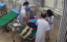 Người đàn ông bị đột quỵ khi đang chơi bóng bàn
