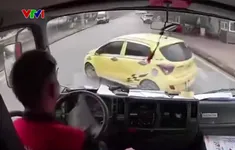Quay đầu xe gây mất an toàn giao thông