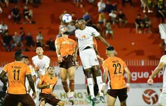 Vòng 21 V.League: Châu Ngọc Quang nhận thẻ đỏ, HAGL thua ngược đội áp chót Bình Định