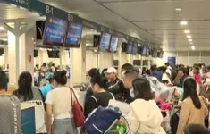 Sân bay Tân Sơn Nhất nhộn nhịp hành khách sau kỳ nghỉ lễ